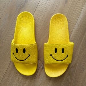 Chinatown Market Slides size 8 NEW